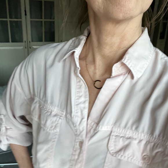 Aritzia Babaton Utility Button-Up Shirt - Size Small - Pink - Picture 5 of 8